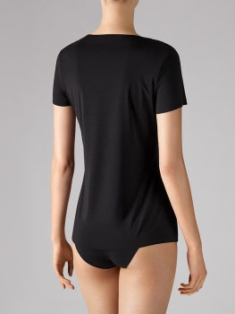 Wiesbaden, adonna, a-donna, Stefanie Knorr, Knorr, Wolford, Strumpfhosen, Strumpf, Strümpfe, Damenbekleidung, Damenunterwäsche, Unterwäsche, Wolford, Bodys, Strümpfe, Halterlose Strümpfe, Socken, BH, String